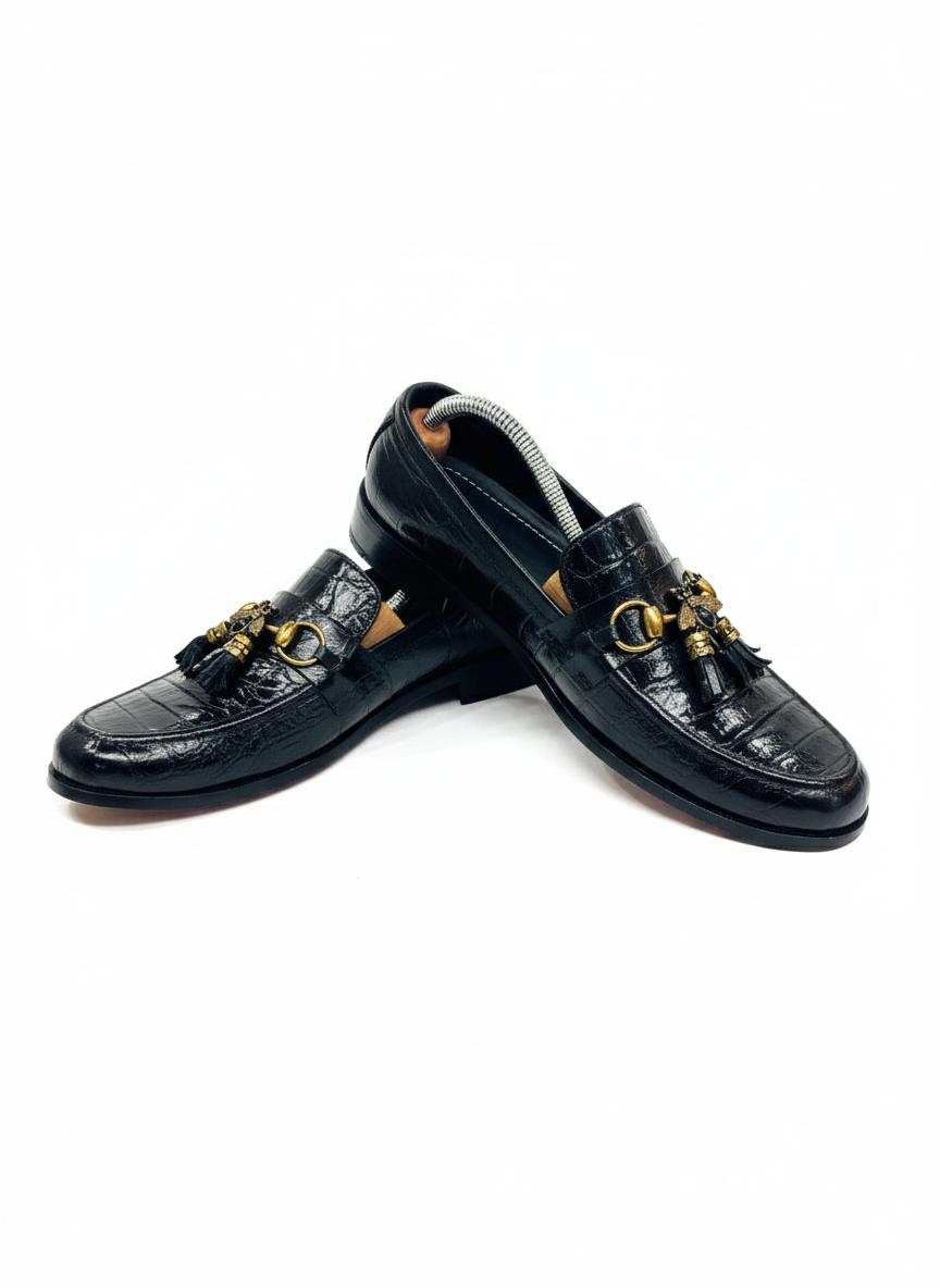 TUSSLE BLACK